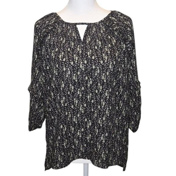 NWOT Beacon Apparel 3/4 Length Sleeve Ruffled Top Navy/Green Size XS - Picture 1 of 16